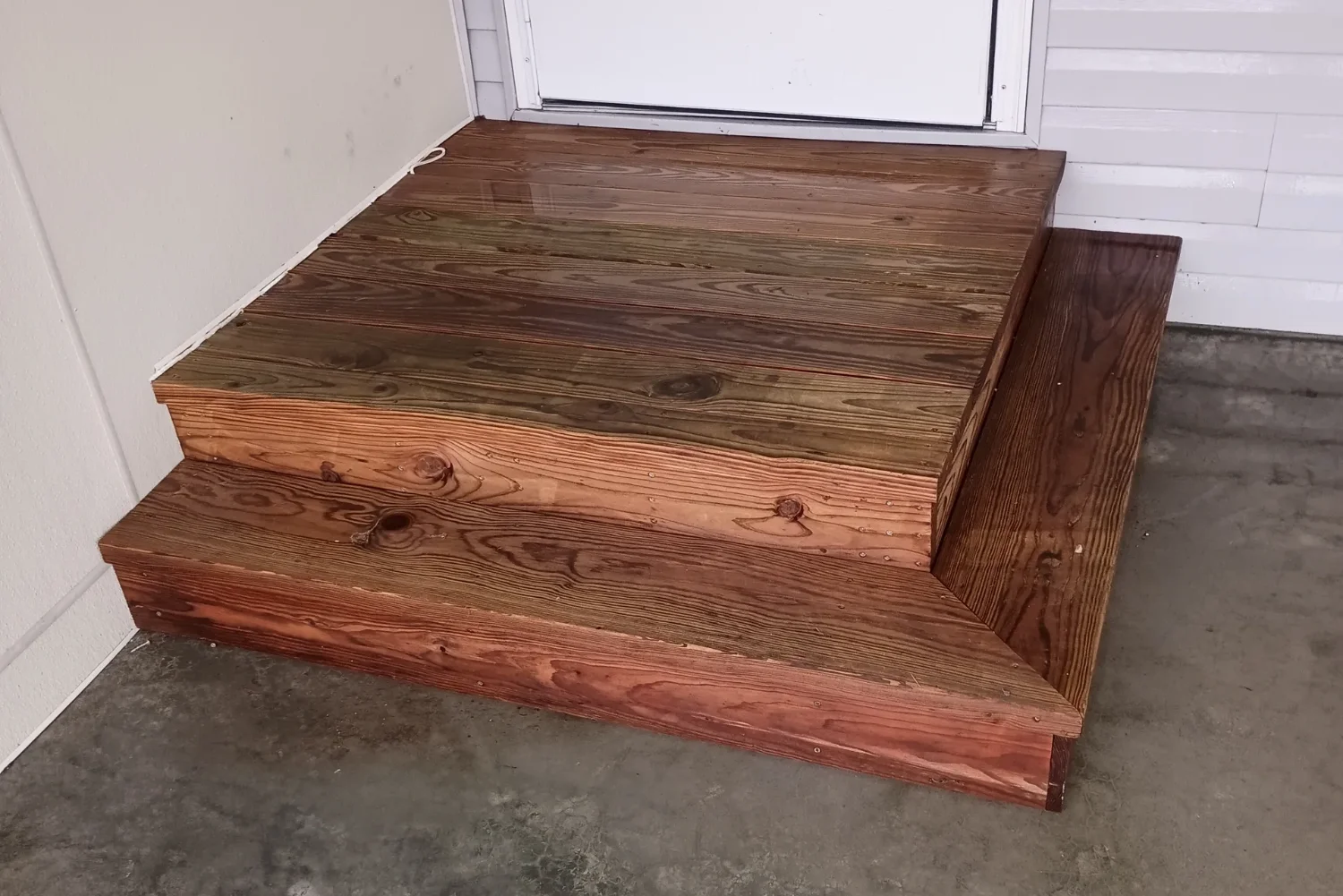 entry steps restored after cleaning and treatment